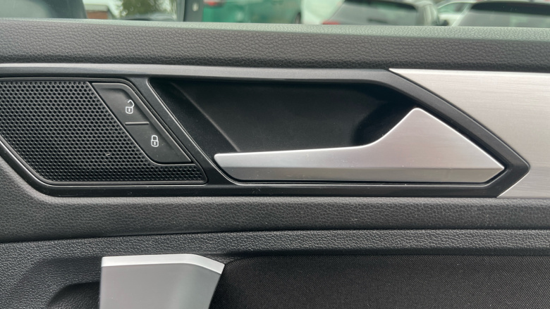 Volkswagen Tiguan 2.0 TDi 150 4Motion SE Nav 5dr Diesel Estate